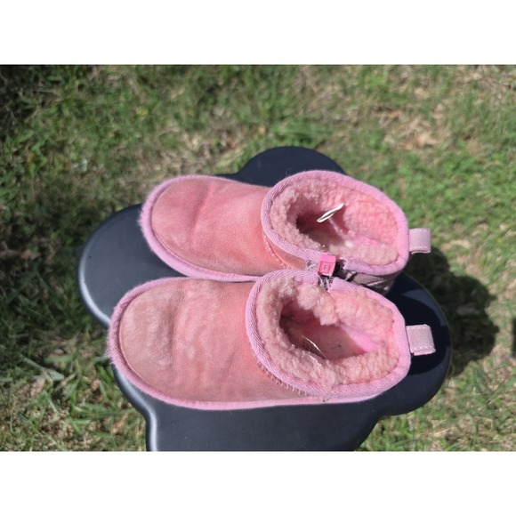 Ugg Kids Ultra Mini Sheepskin Boots Pink Sz 11 - Picture 9 of 9
